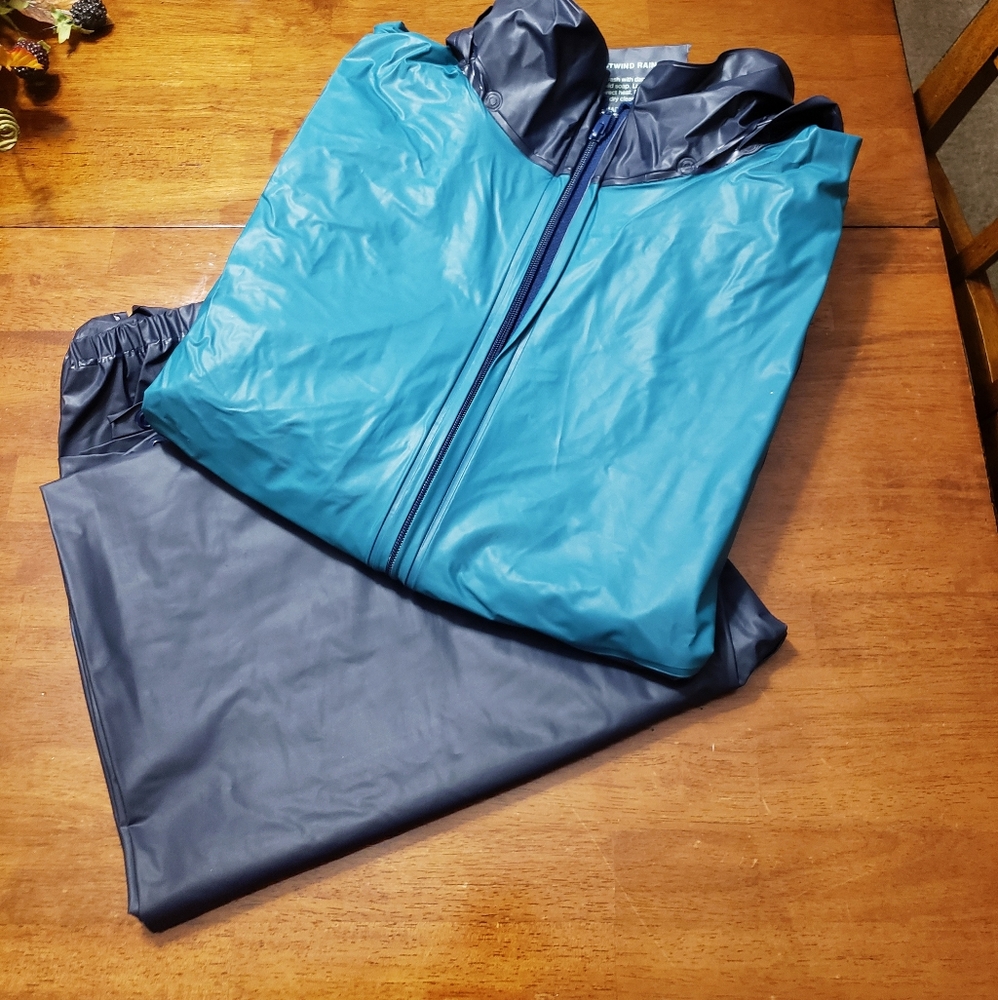 Coleman Westwind Rainsuit Unisex, M 🎁